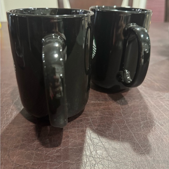 Starbucks Classic Black Mug with Iconic Green Logo - Picture 3 of 6